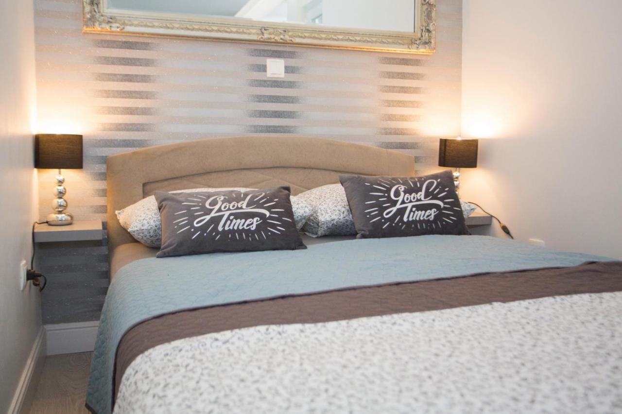 Apartman Ruža Makarska Bagian luar foto