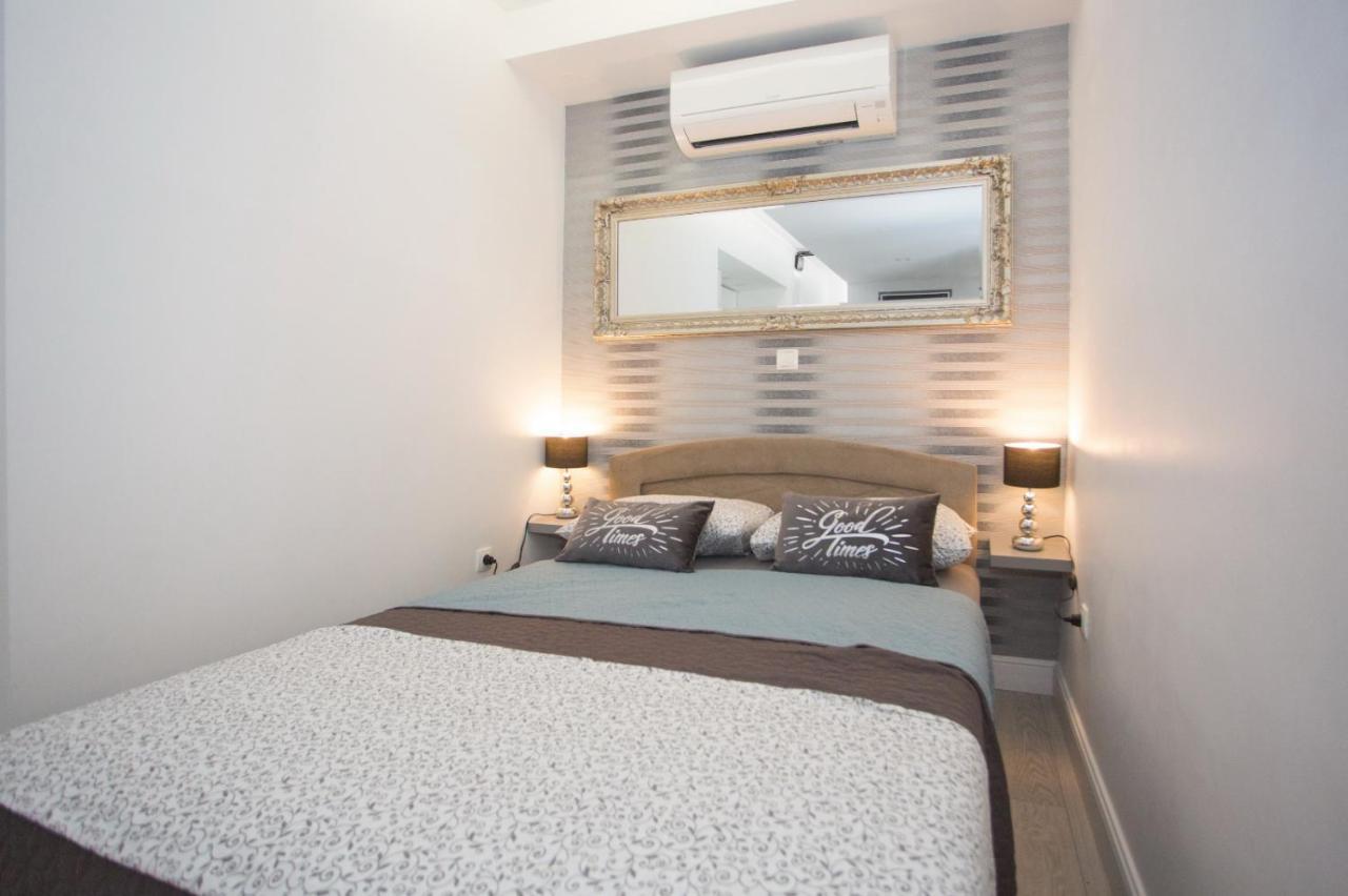 Apartman Ruža Makarska Bagian luar foto