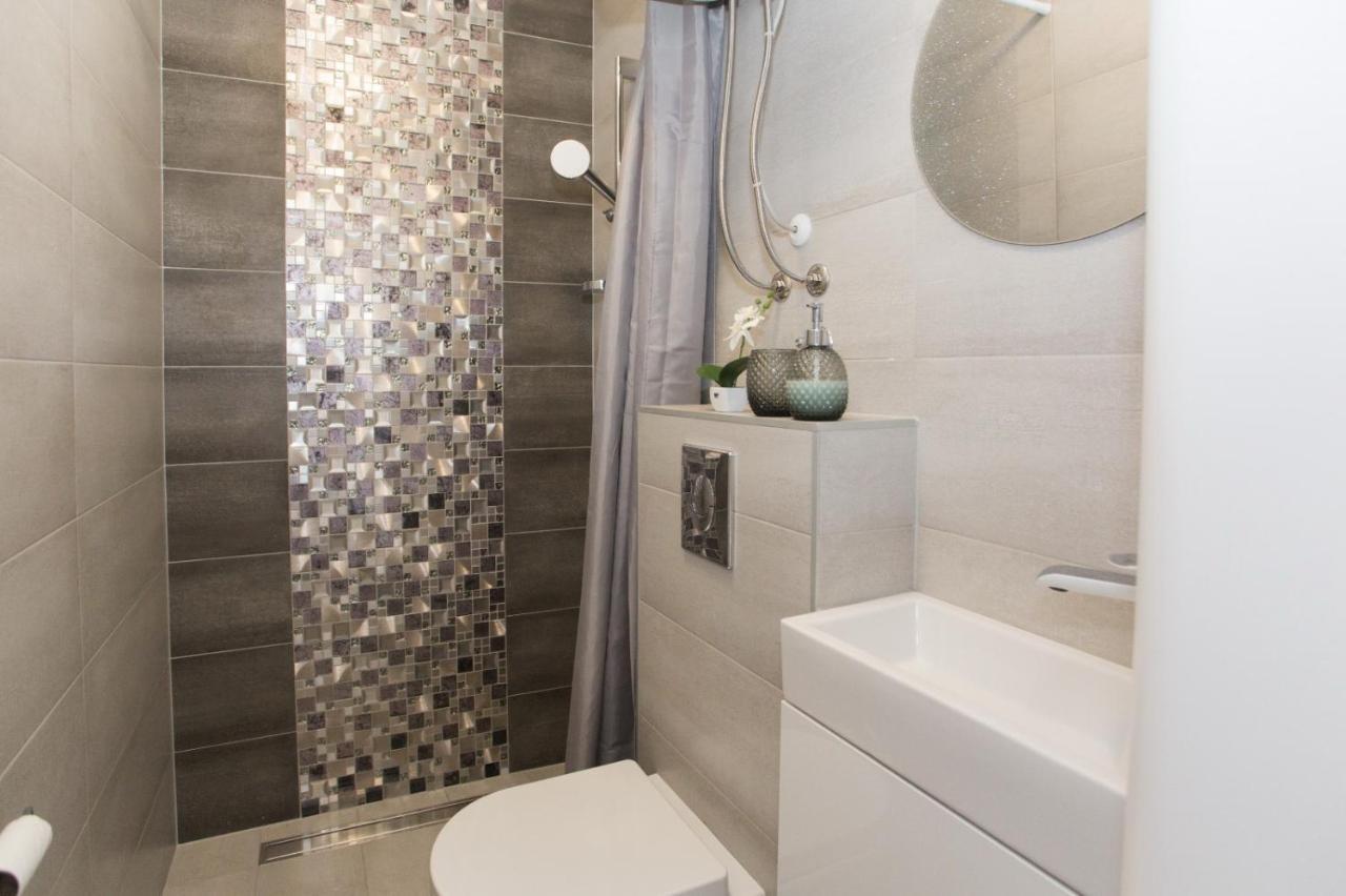 Apartman Ruža Makarska Bagian luar foto