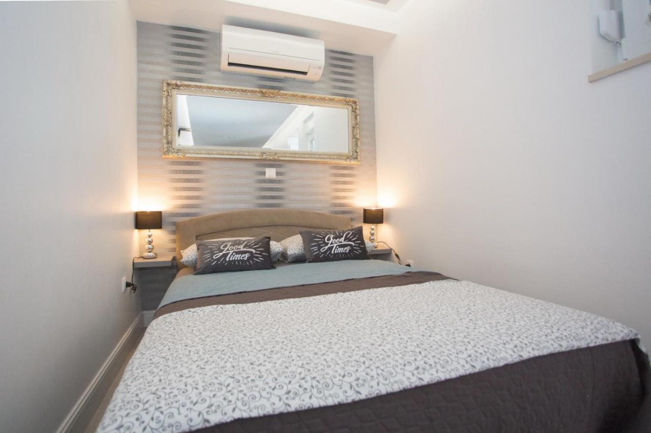 Apartman Ruža Makarska Bagian luar foto