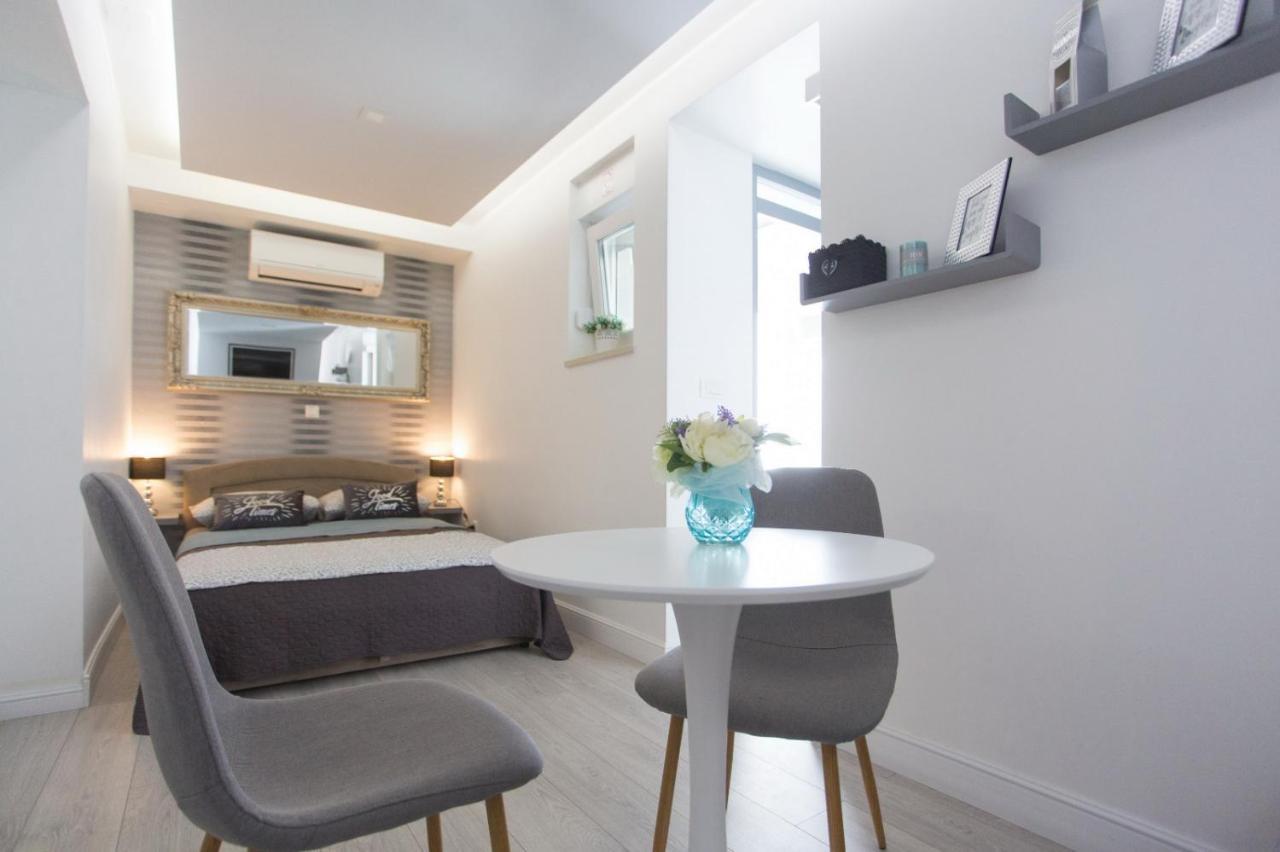 Apartman Ruža Makarska Bagian luar foto