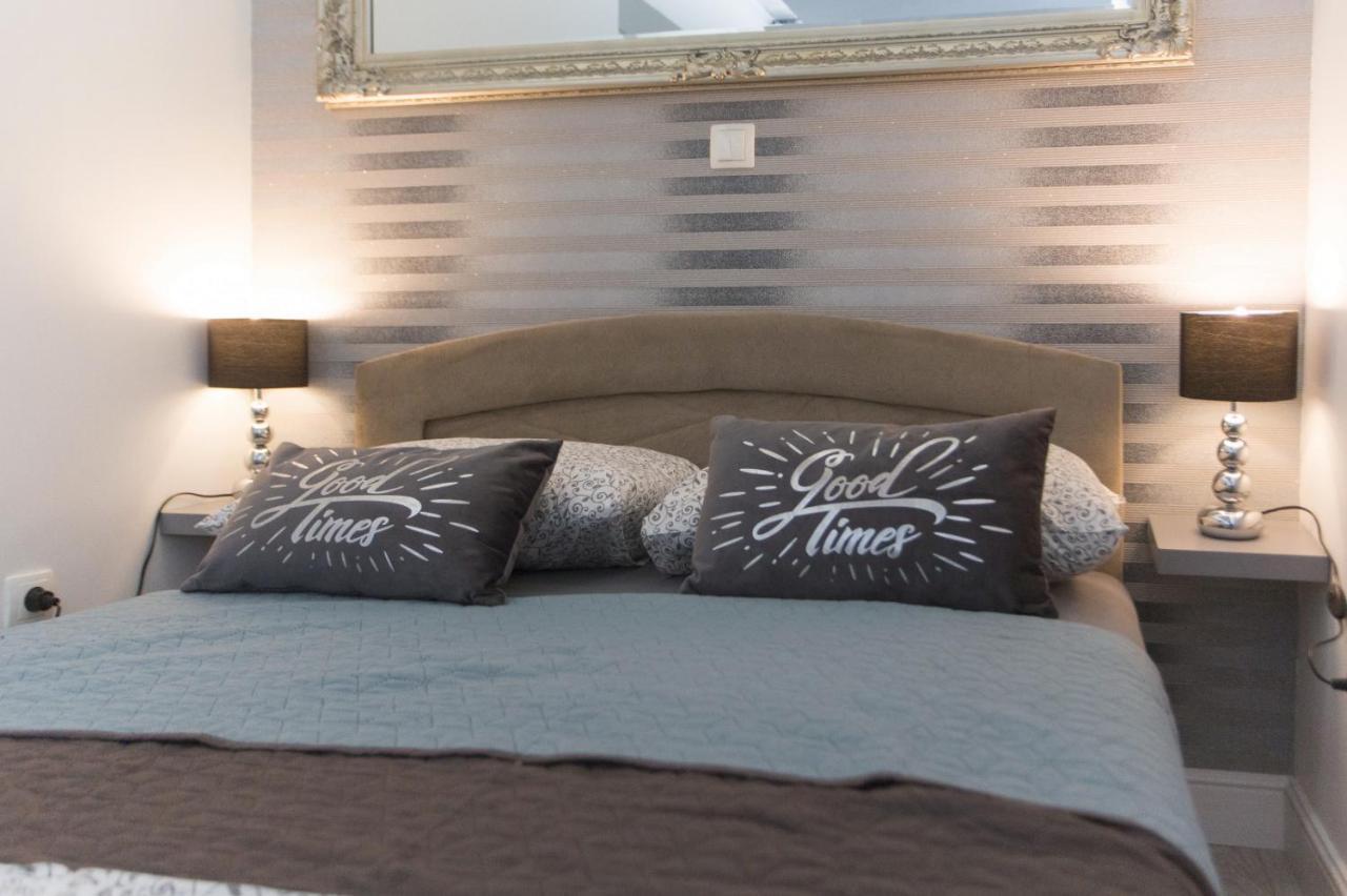 Apartman Ruža Makarska Bagian luar foto